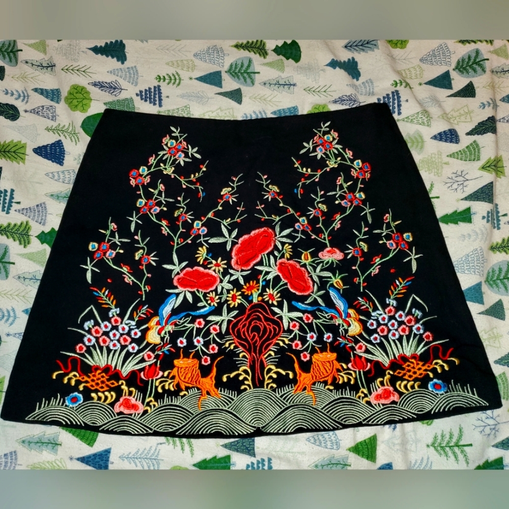 Zara Black Floral Embroidered High Waist Mini Skirt